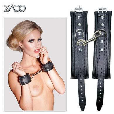 Leder Handfesseln mit Doppelkarabiner