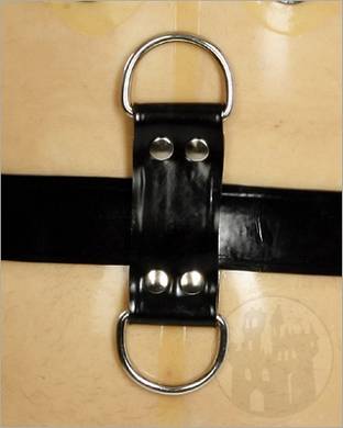 Latex Bondage Grtelschlaufe