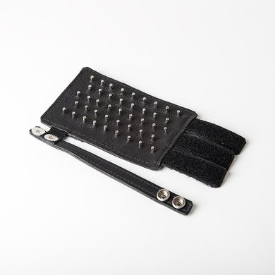 cock-sheath-blunt-spikes