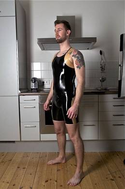 surfsuit
