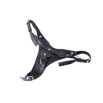 dildo-strap-on-harness