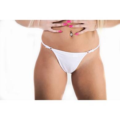 Weier String mit Silberverzierungen