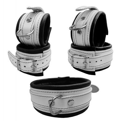 fesselset-schwarzweiss_2