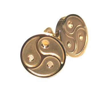 Ohrstecker der O Peitschenrad Triskele Ohrringe Schmuck Ring Edelstahl gold neu