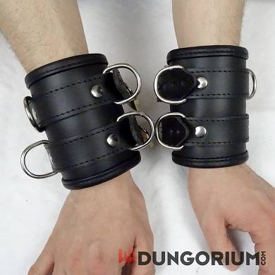 Luxushandfessel mit Doppelschnalle