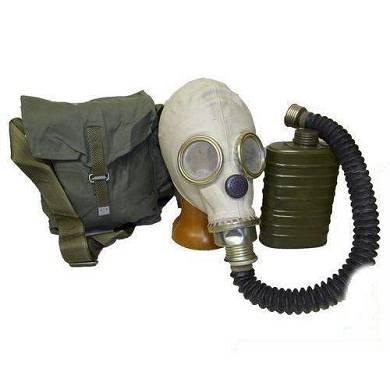 Russ. Schutzmaske Gasmaske + Schlauch + Filter neuwertig ABC Schutz