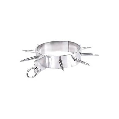 Halsband aus Metall mit langen Spikes