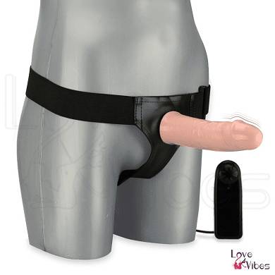 Hohler XXL-Umschnalldildo mit Vibration
