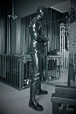 bondageanzug-heavy-rubber-deluxe