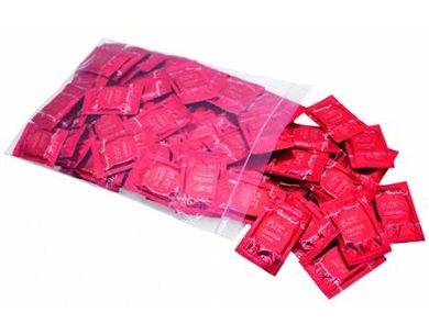blausiegel-red-ht-100-kondome-rot-m-erdbeeraroma