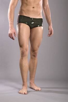 Badehose mit Farbstreifen
