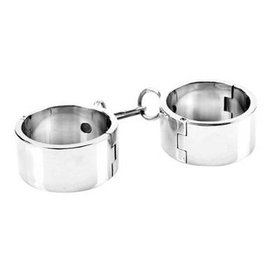 Schwere Handschellen aus Metall