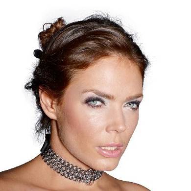 Halsband aus Leder mit Ketten