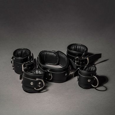piped-leather-restraint-set