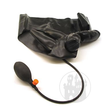 Latex Tanga m. Hodenprser u. Buttplug
