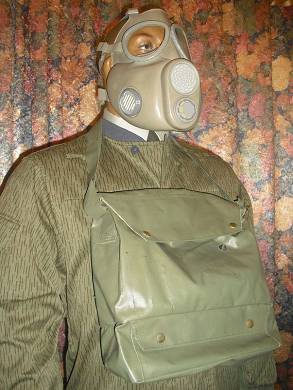 GASMASKE M10 mit Tasche Schutzmaske ABC ! Gre:3
