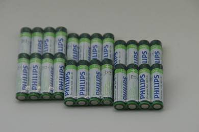 24 Stück Batterien PHILIPS longlife AAA/R3 MICRO