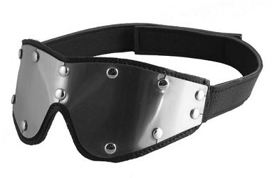 Augenmaske aus Leder mit Stahl-Applikation