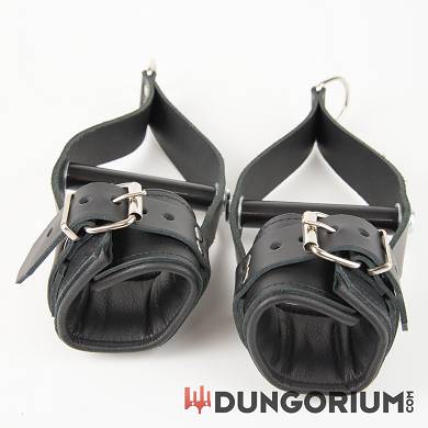 aufhnge-handfesseln-mit-griff