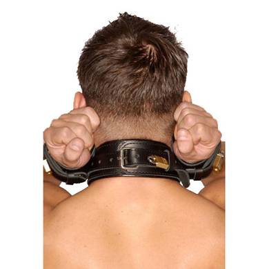 Strict Leather Fesseln Handgelenk an Nacken