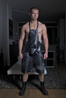 Schrze mit Codpiece