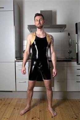 SurfSuit