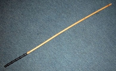 Original Manila Rohrstock ungeschält 6/8mm - Gummigriff