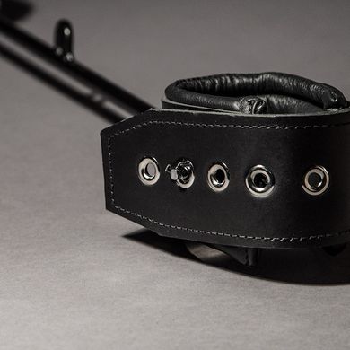 steel-spreader-bar-with-cuffs