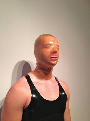 latexmaske-modell-zwei