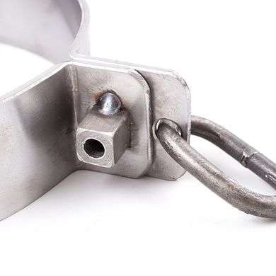 ankle-manacles-detached