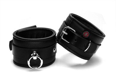 Leder Handfessel mit Ring der O - schwarz