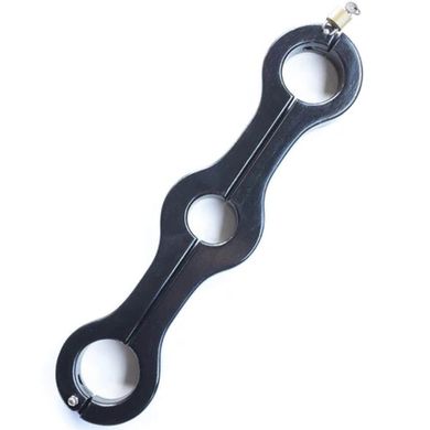 Cock & Ball Pranger