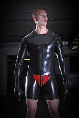 Body mit Aufblasbaren Fustlingen