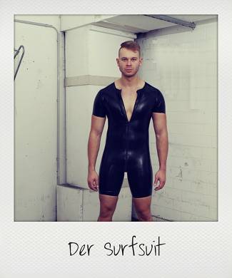Der SurfSuit mir Frontreiverschluss