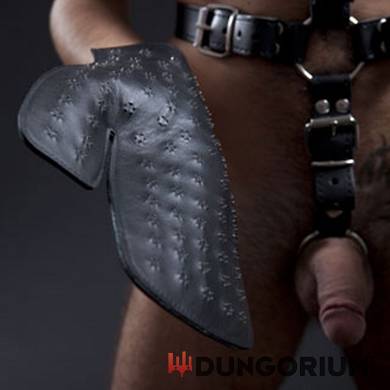 mister-b-pin-prick-glove