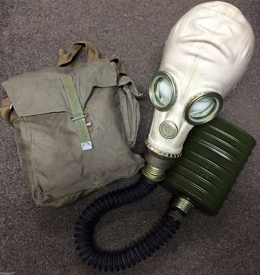 NVA SCHUTZMASKE,Gasmaske,Filter,Schlauch,Tasche,ABC SCHUTZ,Gasmasken,Latex,Maske