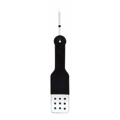 Schwarz-weies Paddle mit Stickereien
