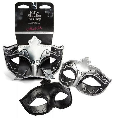 masks-on-masquerade