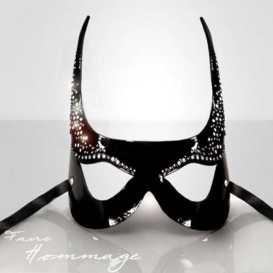 Faire Hommage ? Maske