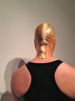 latexmaske-modell-zwei