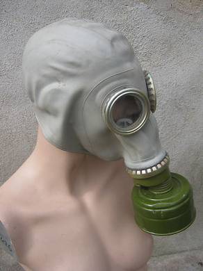 Gasmaske grau Gr.2 Latex Original NVA DDR + Filter