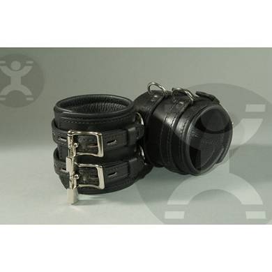Deluxe Leder Handfesseln mit 2 Verschlssen