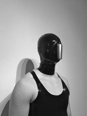 Latexmaske Modell Vulva