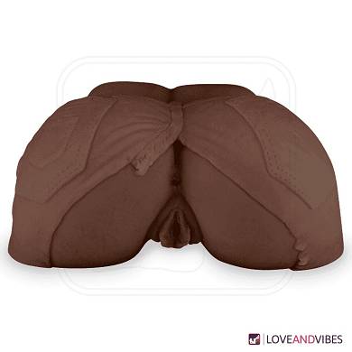 Dunkle Silikon-Lustmuschi mit Hotpants
