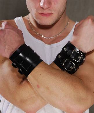 armband-mit-doppelter-schnalle