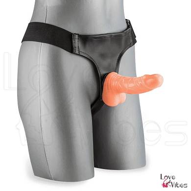 Kleiner Strap-On-Dildo mit O-Ring