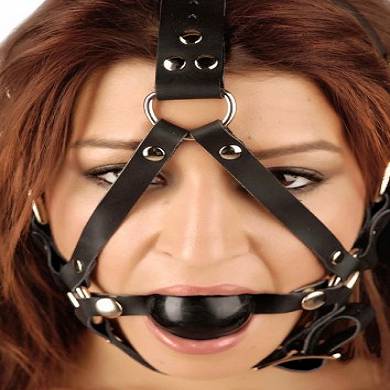 ball-knebel-harness-aus-leder