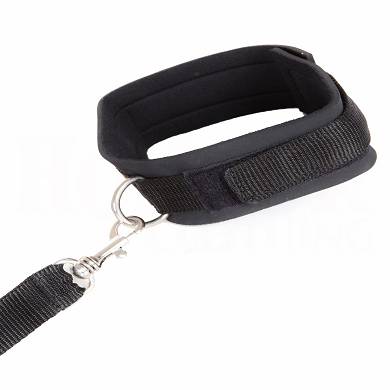 neoprenhalsband-mit-leine