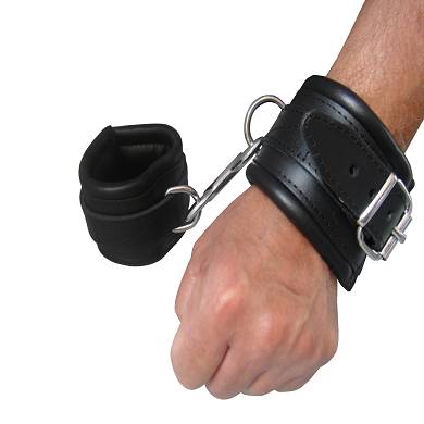 leder-handfessel-schwarz-professional_2