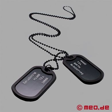 schwarzes-dog-tag-mit-kette